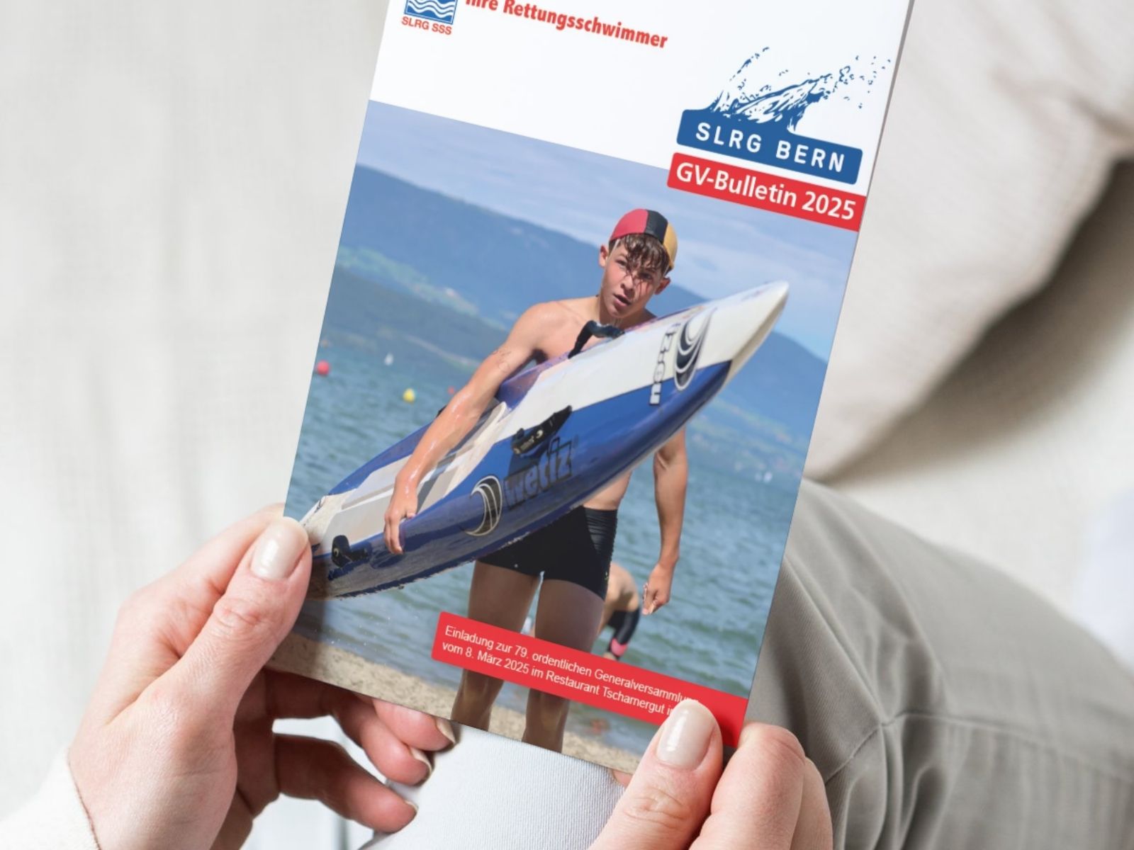 Jährliches SLRG Bulletin – Print und Grafikarbeiten von Flückiger Design